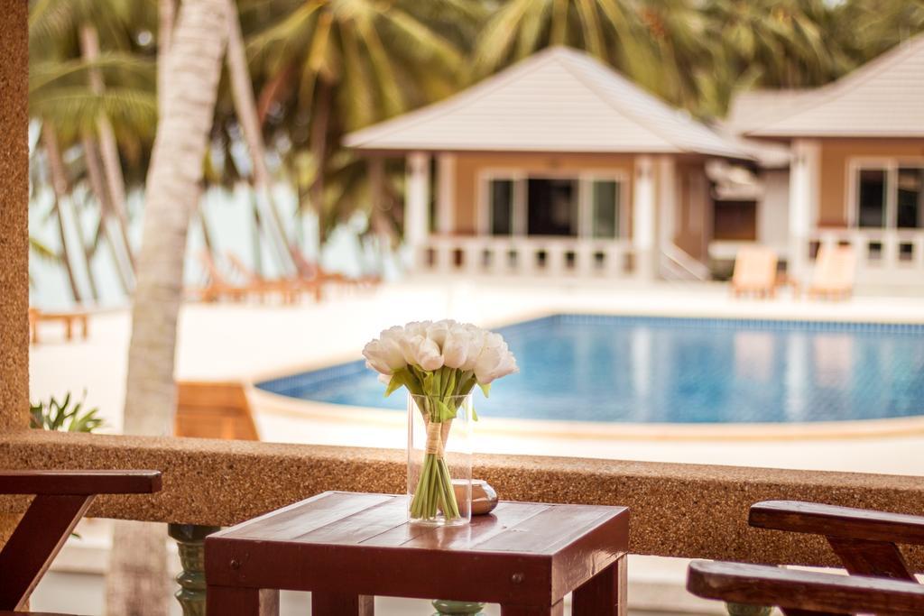 Shangrilah Bungalow Mae Nam Bagian luar foto