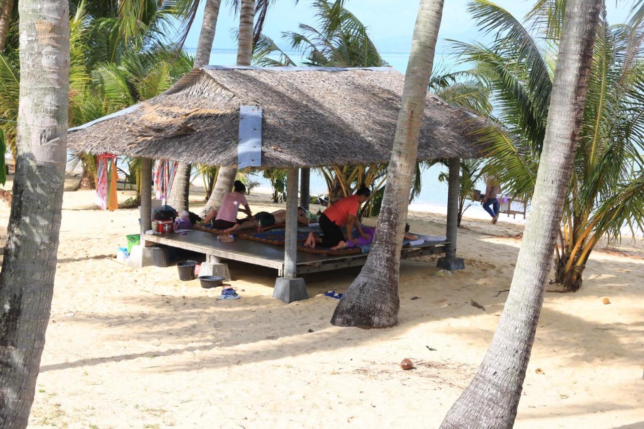 Shangrilah Bungalow Mae Nam Bagian luar foto